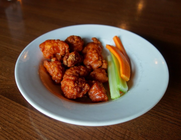 Boneless Wings (12)*