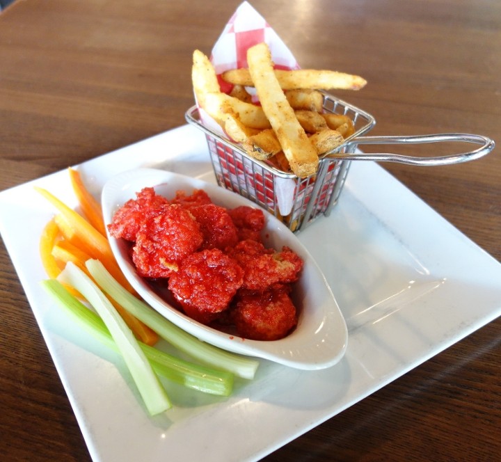 Boneless Wings (8)*