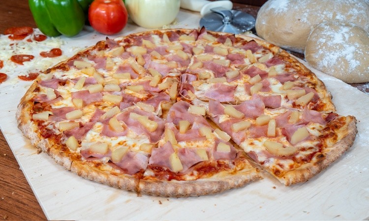 Large 16" Hawaiian Pizza