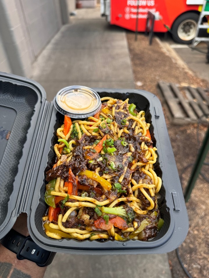 Oxtail Lo Mein (Does not come with eggs. Eggs are extra)