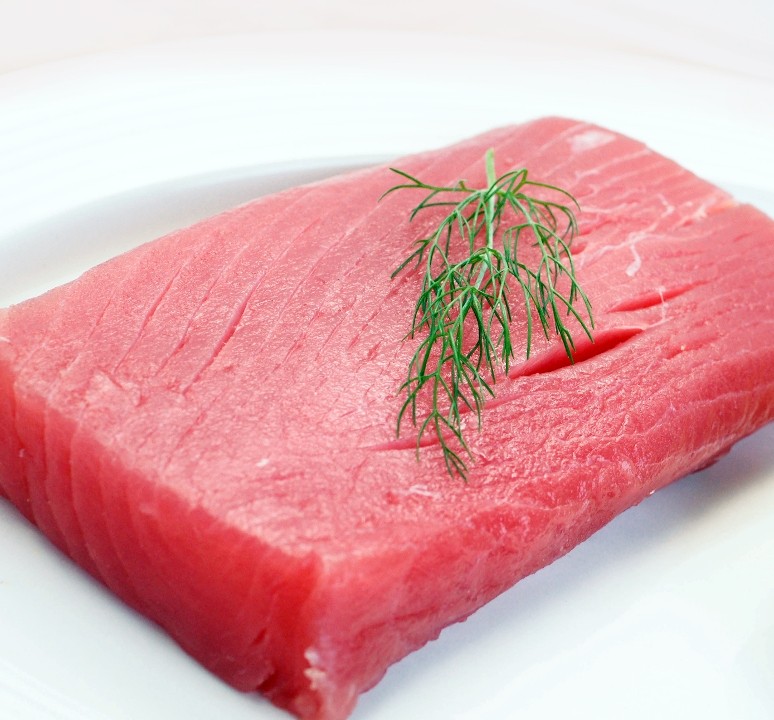 AAA Sashimi Grade Yellowfin Tuna (uncooked)