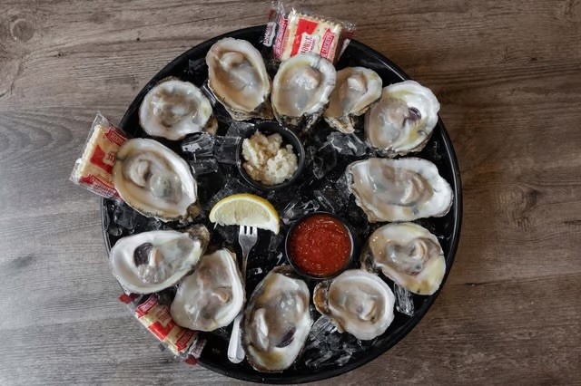 Oysters (Dozen)