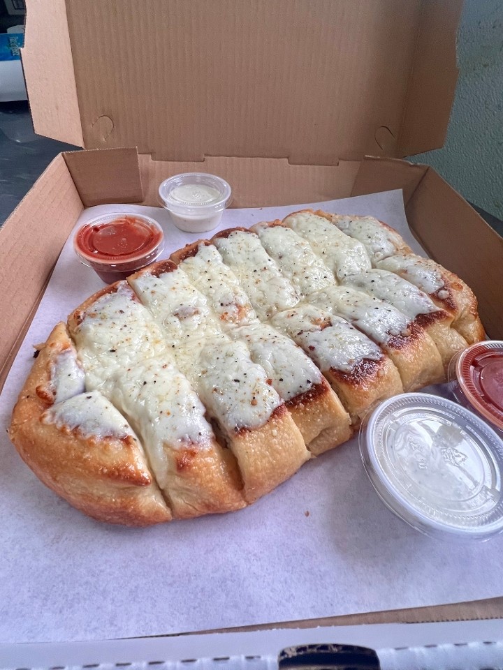 9031 E Frontage Dr, Palmer, Alaska 99645 Pizza Box Nachos