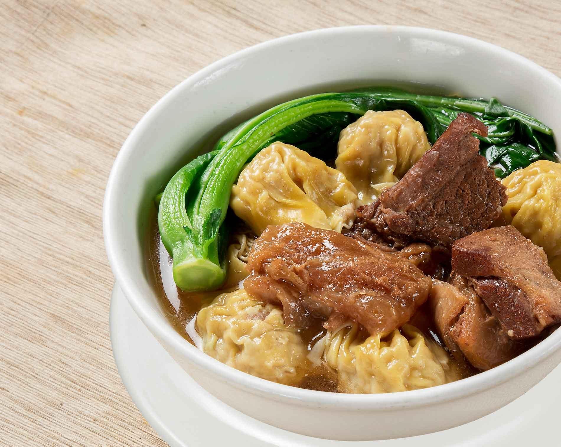 T2.Beef Stew Wonton Noodle Soup 牛腩雲吞湯(3)