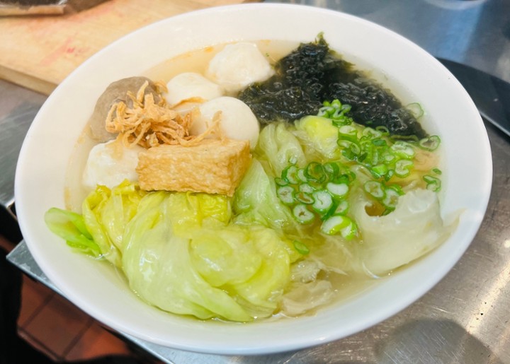 Fish, Beef, Cuttlefish, Fish Tofu with Seaweed / 紫菜四寶 (魚蛋,牛丸,墨魚 丸,魚腐）