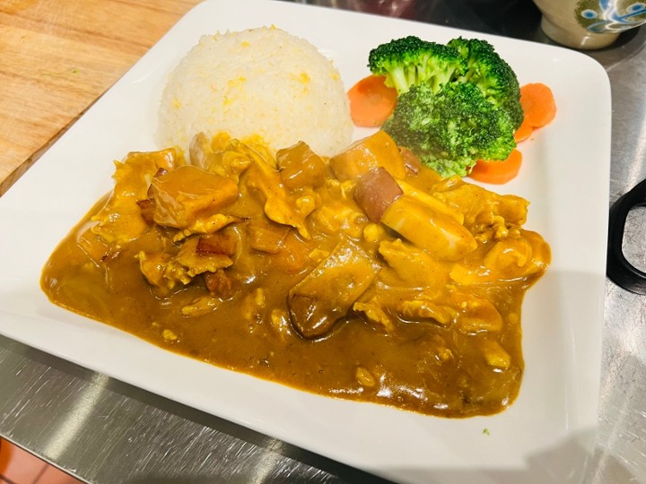 Chicken with Curry / 咖哩雞球