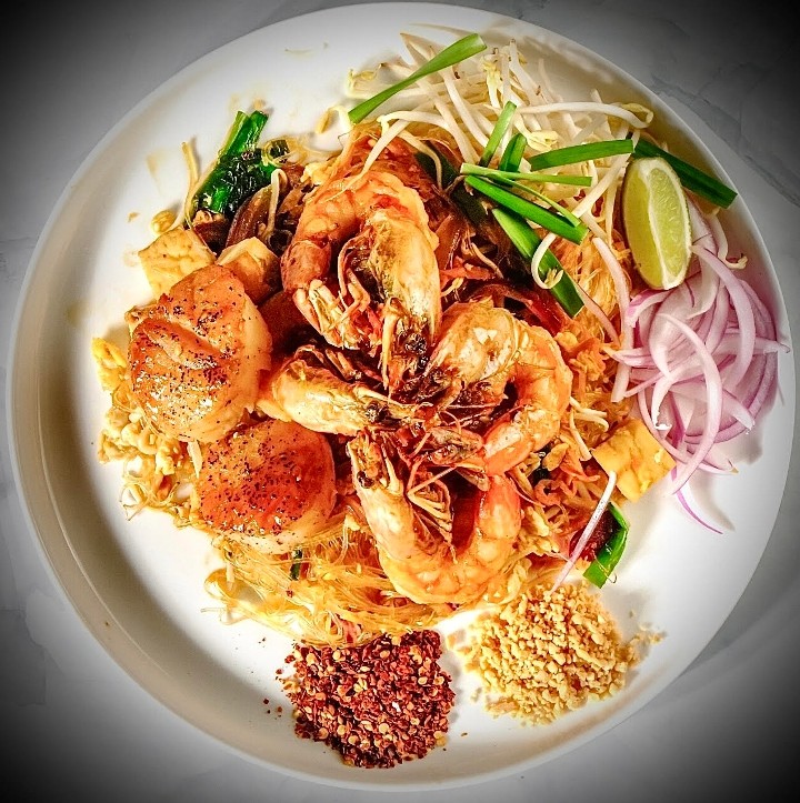 Glass Noodle Pad Thai Gulf Shrimp and Scallops