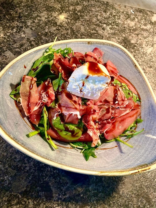 Prosciutto Pear and Burrata Salad To Go