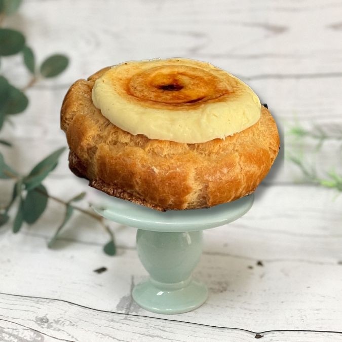 Upside Down Cream Puff