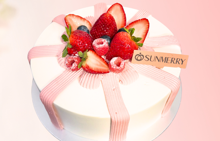 8” Strawberry Ribbon Cake (Pre-Order)