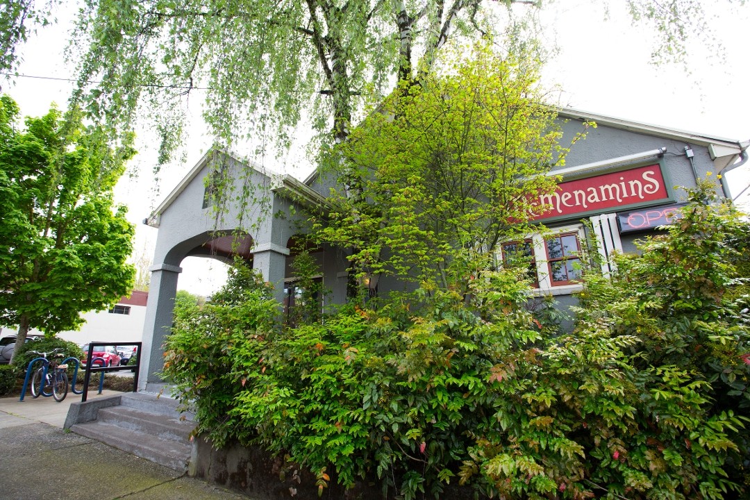 McMenamins Oregon City Pub