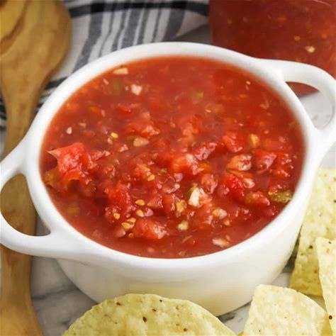 HOMEMADE SALSA WITH CHIPS