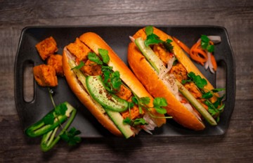 Gion Banh Mi & Tea