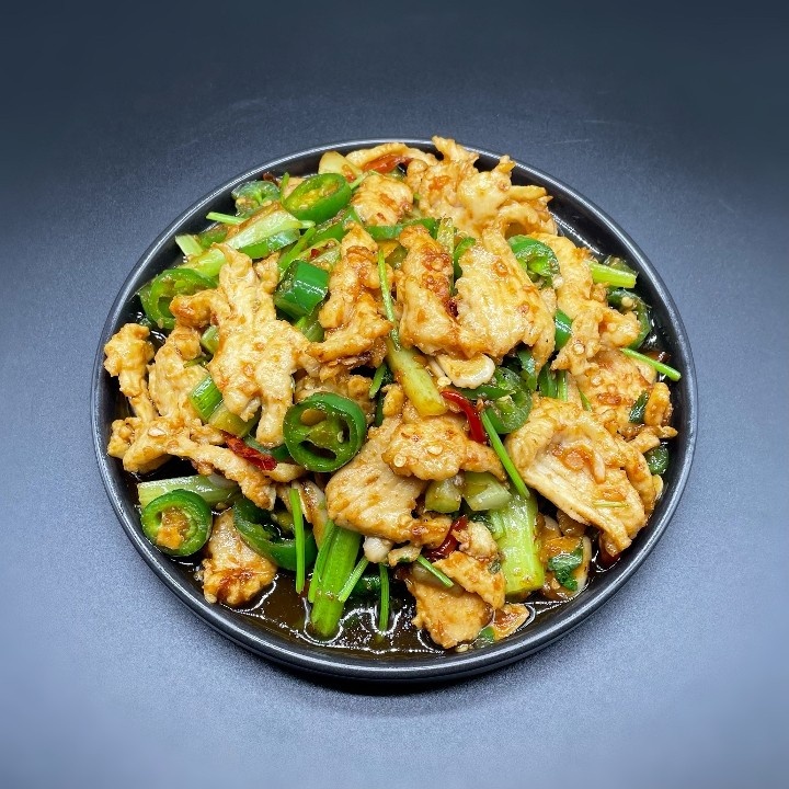 439. Stir-Fry Spicy Chicken Meat湘味小炒鸡