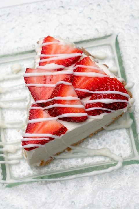 White Chocolate Strawberry Pie