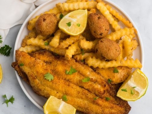 CATFISH &HUSH PUPPIES PLATTER.