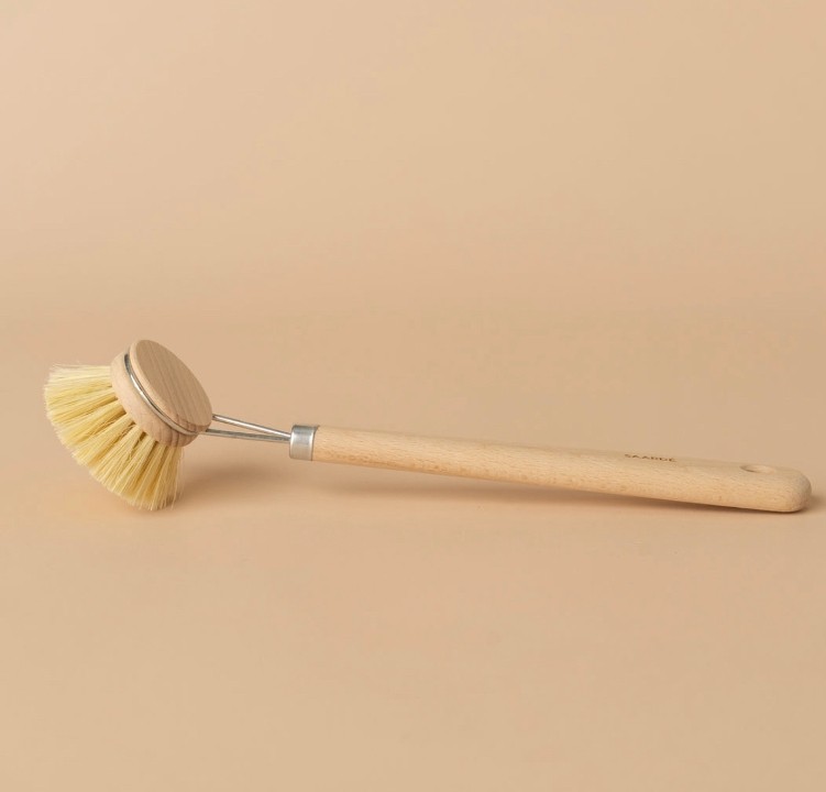 Saarde: Long Dish Brush