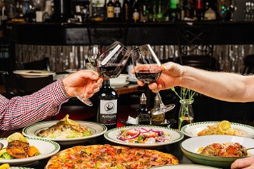 Anthony's Eatalian
PASTA ✦ PIZZA ✦ SPIRITS