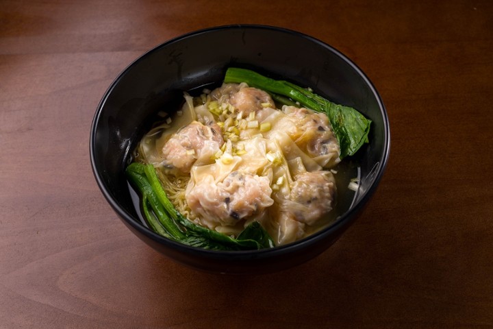 C1 水餃湯麵 Dumpling Soup Noodle