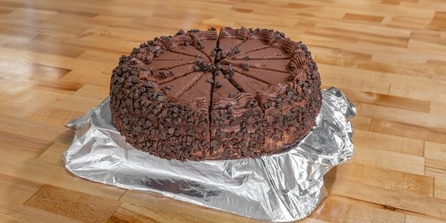 2 Layer Chocolate Cake
