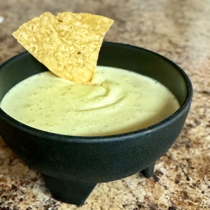 Cheese Dip w/ Chips