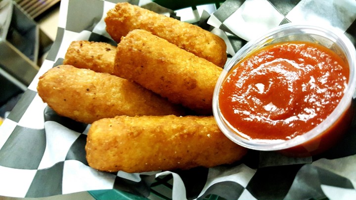 Mozzarella Sticks (5)