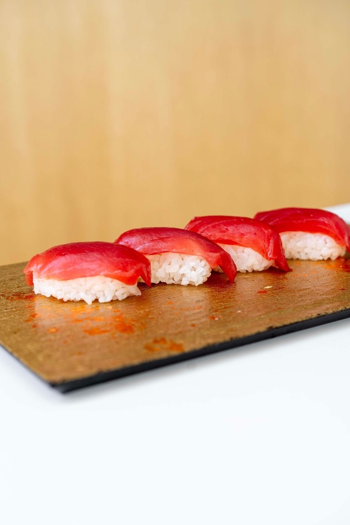 Bluefin Tuna Sushi (4pcs)