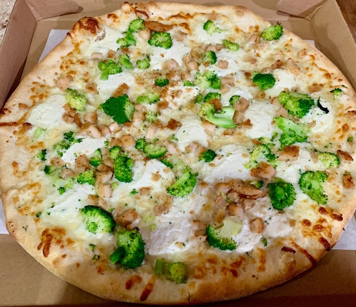 White Chicken Broccoli Pizza