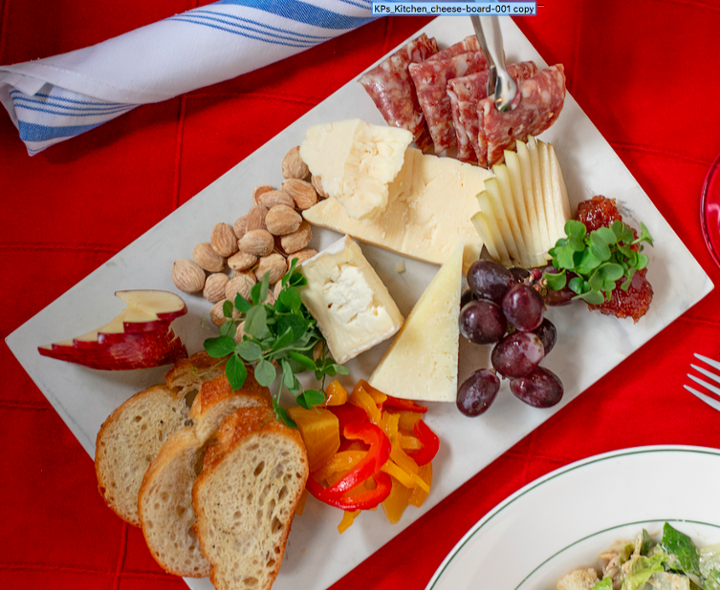 Cheese & Charcuterie (2-4 people)