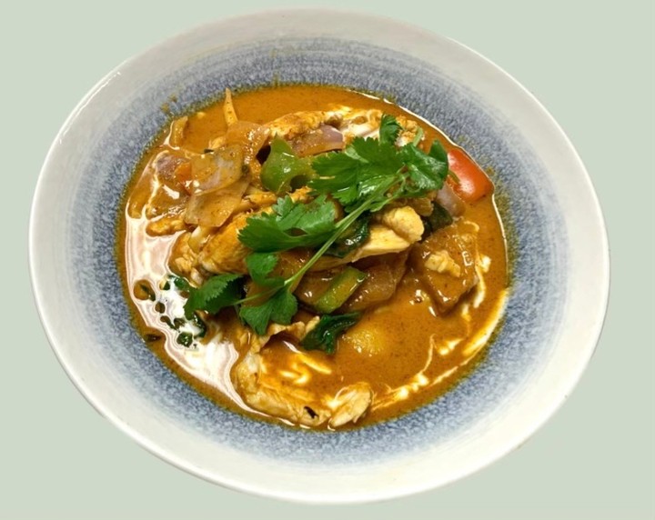 VIETNAMESE YELLOW CURRY WITH CHICKEN