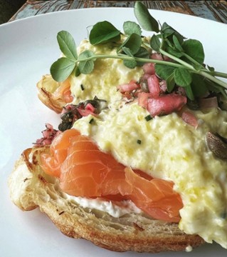 The Blue Door Cafe & Bakery