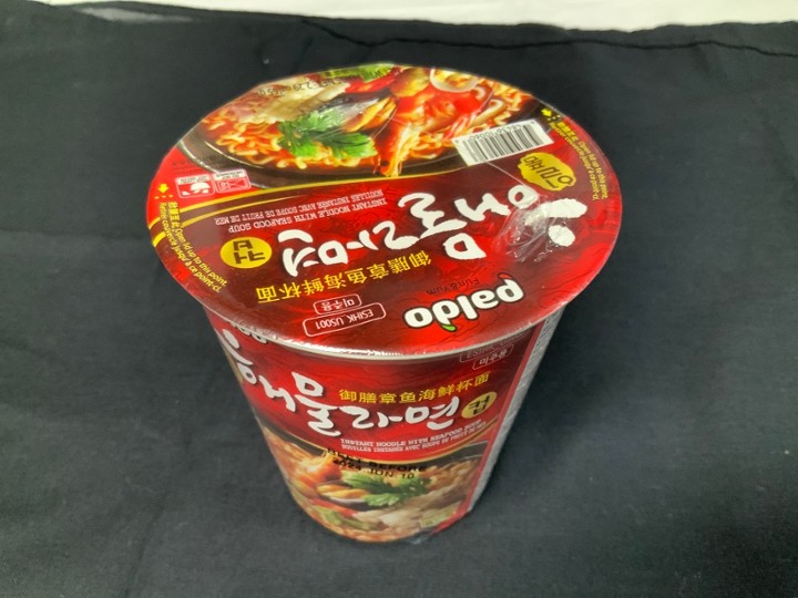 Paldo Instant noodle with seafood Soup