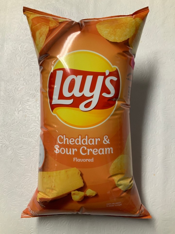 Lay's Cheddar & Sour Cream 7.75 oz