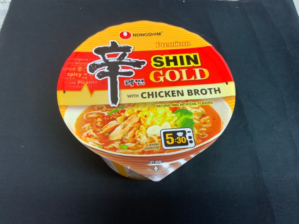Nongshim Shin Gold with Chicken Broth