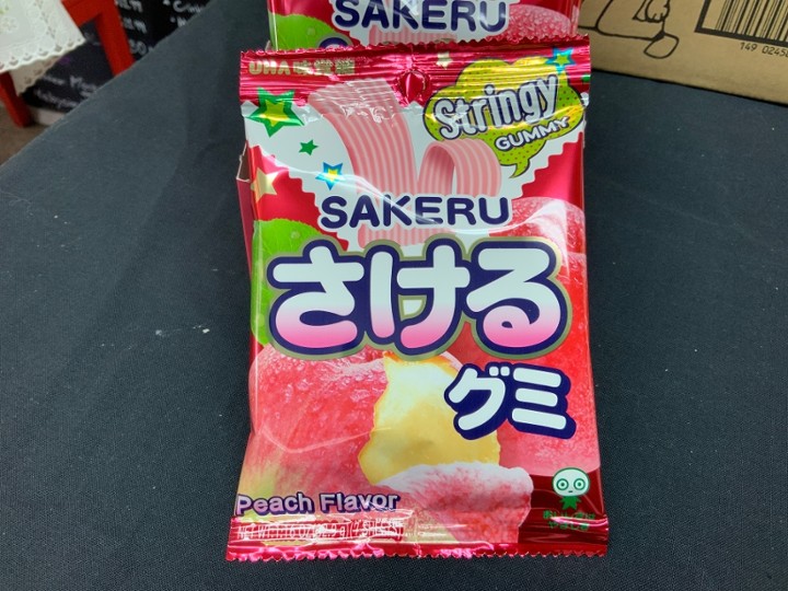 Sakeru Stringy Gummy peach flavor