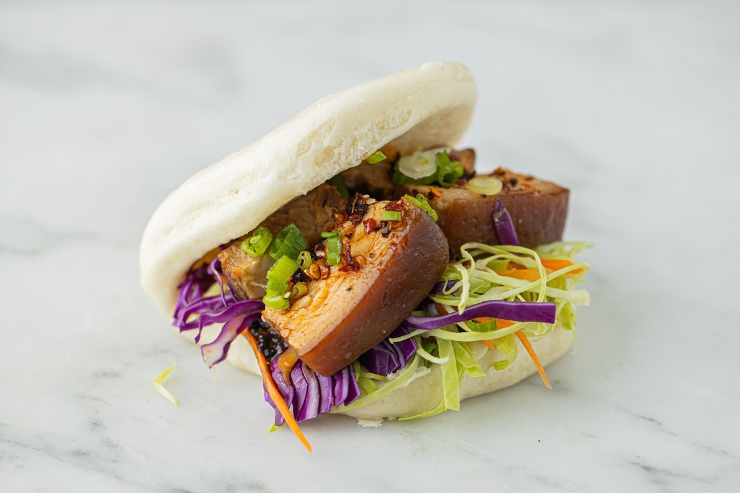 Pork Belly Bun (东坡肉割包)