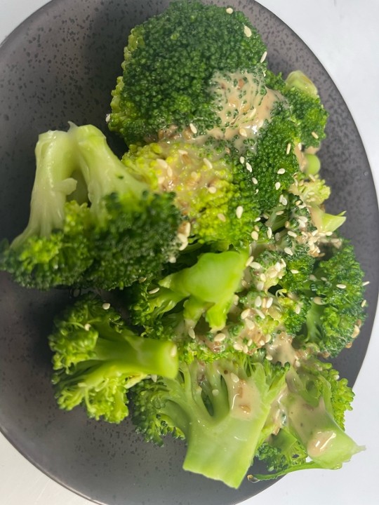 Broccoli Salad (凉拌西兰花）