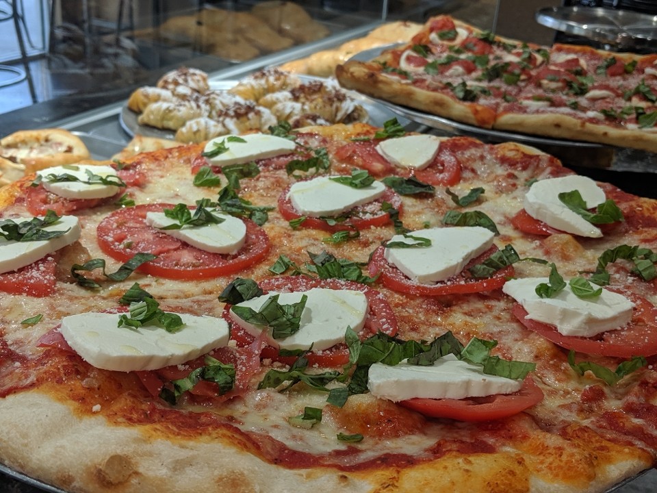 Anna's Pizza Palm City Margherita Pizza