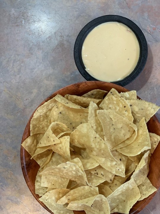 Queso 4 oz. - on side