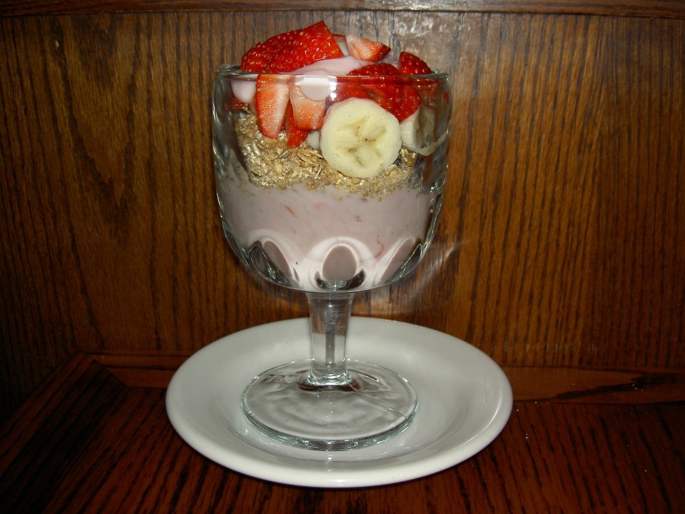 *Strawberry Yogurt & Granola with Fresh Fruit