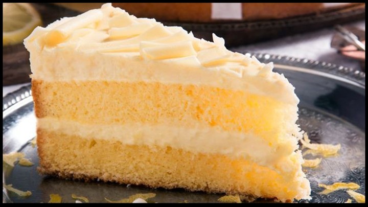 Italian Lemon Cream Cake