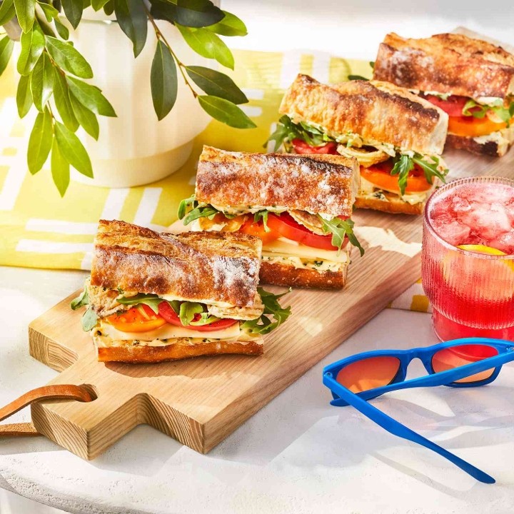 Build your own Sandwich (Baguette or Sourdough)