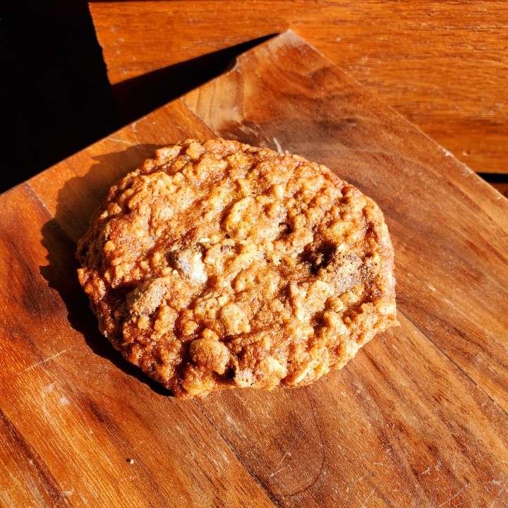 Oatmeal Chocolate Chip Cookie