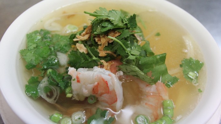 pho tom (shrimp noodle soup)