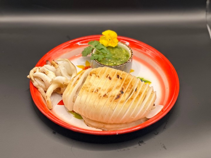 (Small) Grilled Whole Squid
