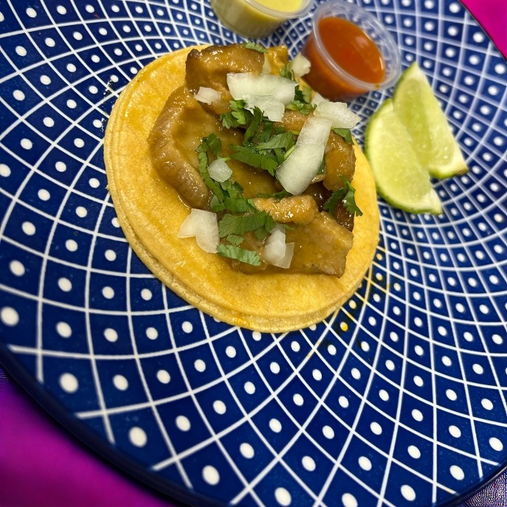 Taco Chicharrón en Salsa Verde (Pork)