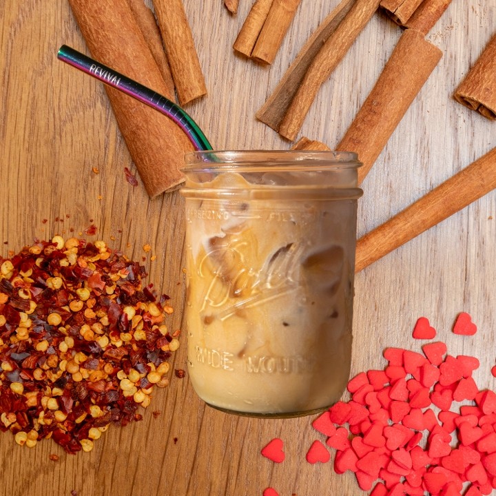 Special: Iced Hot Cinnamon Spice Latte (16oz)
