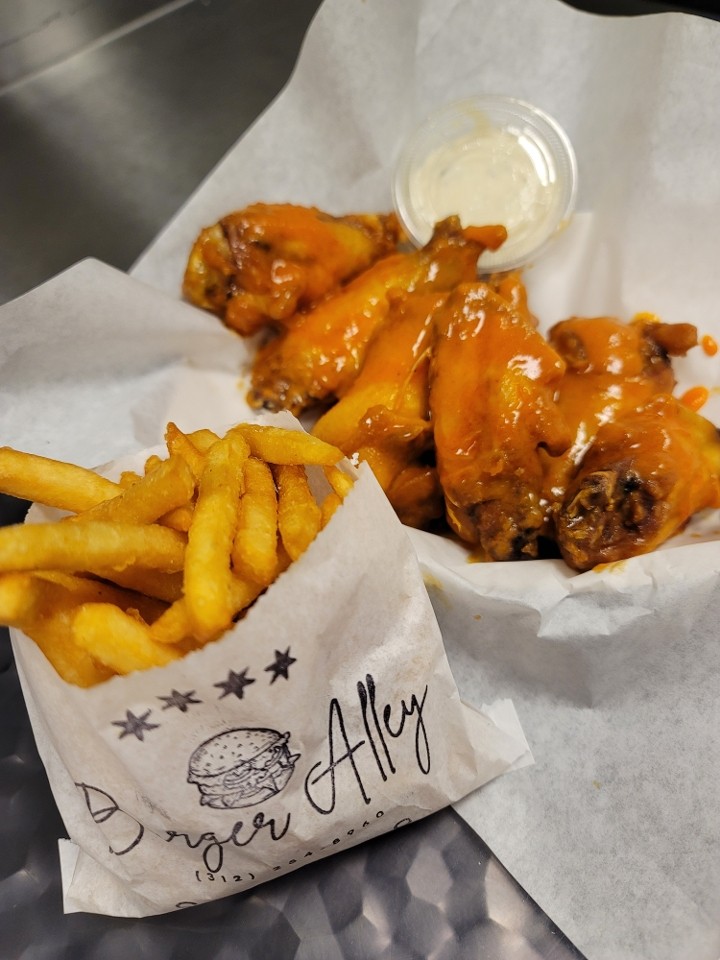 Chicken Wings (1 lb) and Fries Combo
