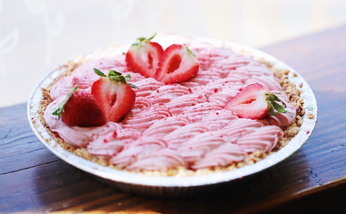 9” Strawberry Pretzel Pie