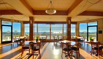 Seaside Restaurant and Bar - Oceanfront lodge 100 A Street